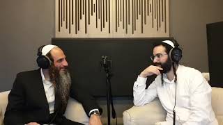 מלווה מלכא עם שי גז והרב מאור קריו אמור תשפג (הרב מאור קריו) - התמונה מוצגת ישירות מתוך אתר האינטרנט יוטיוב. זכויות היוצרים בתמונה שייכות ליוצרה. קישור קרדיט למקור התוכן נמצא בתוך דף הסרטון