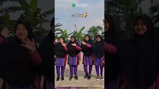 Download lagu kita spill nihh seragam santriwati aljumhuriyah😍 mp3