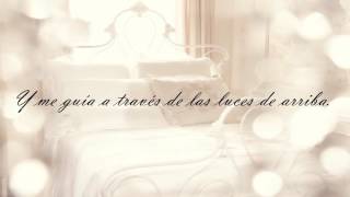 Britney Spears .-Hold On Tight (Subtitulado Español) Acustico