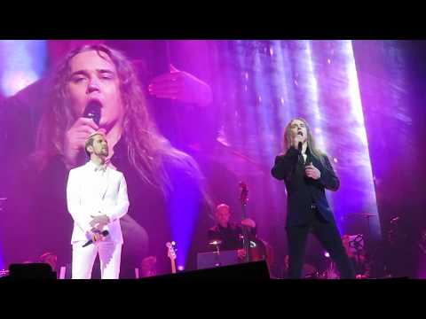 Jarkko Ahola - Waltteri Torikka - Con te Partiro - 3.12.2017