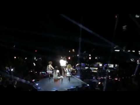 30/11/17  MÅNESKIN "Flow"