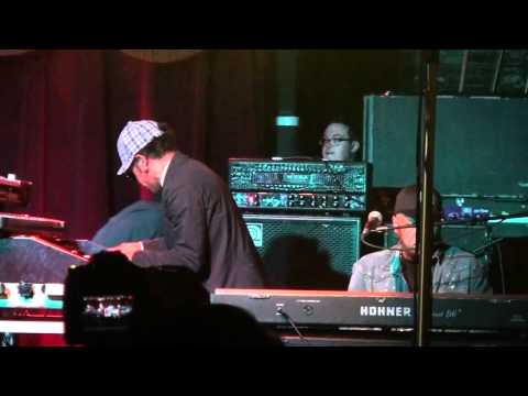 (HD) Soulive with Ivan Neville - New Orleans - Brooklyn Bowl - Brooklyn, NY - 3.8.11