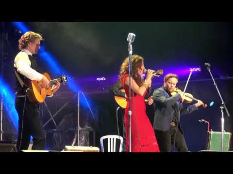 Jesse Cook & Amanda Martinez - Va y Viene - Live at Luminato David Pecaut Square 2014