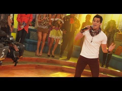 Portada's Música: Entre Mil Mujeres (Lionel)