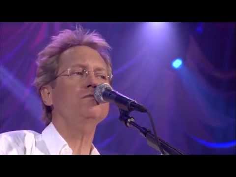 America - Sister Golden Hair (Live on SoundStage - OFFICIAL)