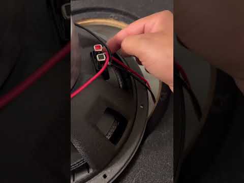 How to wire up a 4 ohm sub down to 2 ohms￼