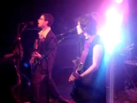 Lucy and the Popsonics - Bananada 2006