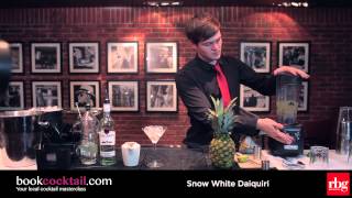 How to make a Snow White Daiquiri (bookcocktail.com) - Cocktail Making Class