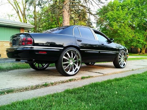 1997 Buick Park Avenue on 26" Lexani's testing the sounds