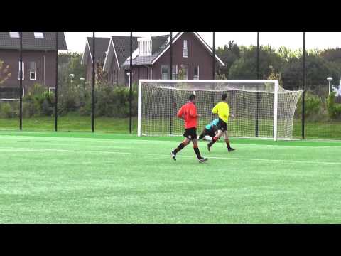 Opjestropdas 27 sept 2014 VV De Meern 7 - VV De Meern 8 com 1-1 Goede redding Rob op schot Bram