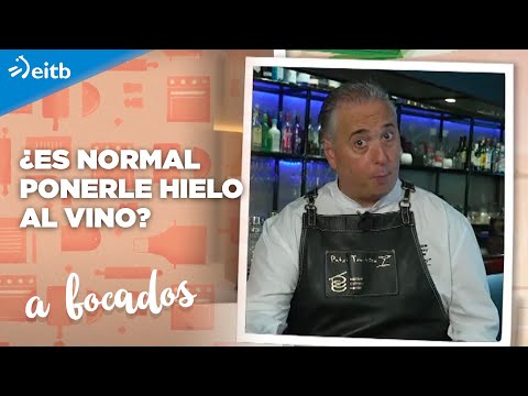 ¿Es normal ponerle hielo al vino?