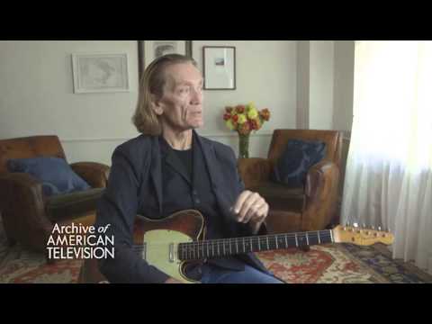 G.E. Smith on his input in choosing musical guests on "Saturday Night Live" - EMMYTVLEGENDS.ORG