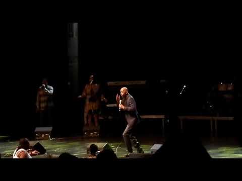 'The Charismatic' Jeffrey Osborne - "I Wish" Clip (LIVE)