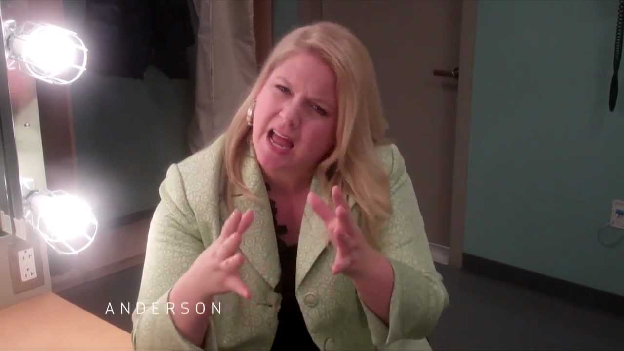 10 Ways to Use Body Language to Get What You Want (Web Exclusive)