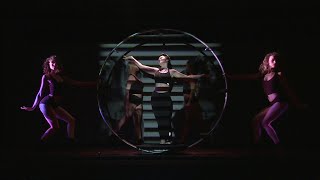 Viktoria Modesta, bailarina &quot;biónica&quot; en el cabaret parisino | AFP