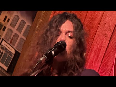 Lilly Hiatt - Evelyn‘s House (live at the Blues Garage, Isernhagen, 29. Oktober 2025)