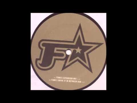 Grace Jones vs. Funkstar De Luxe - Pull Up To The Bumper (Funk's Extension Mix) (2000)