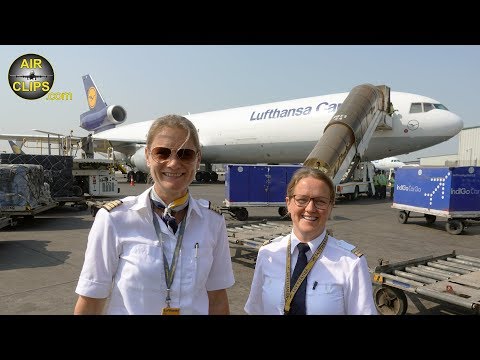 BEST CREW Inge & Claudia MD-11 Cockpit Movie Mumbai-Hongkong Lufthansa Cargo [AirClips Cockpit Docu]