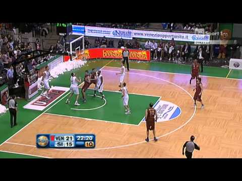 Daniele Magro - Reyer Venezia contro Siena