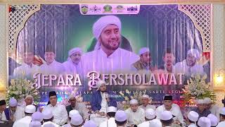 Download lagu JEPARA BERSHOLAWAT II BERSAMA HABIB SYECH Bin ABDUL QADIR ASSEGAF II HADRAH AHBABUL MUSTOFA JEPARA mp3