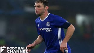 CB不足のバルサ、元チェルシーの34歳を1月に狙う？　プレミア勢と争奪戦か