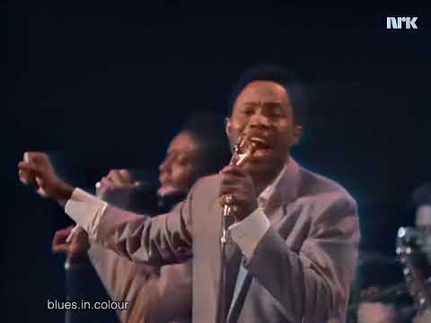 Sam & Dave - 'You Don't Know Like I Know' live [Colourised] 1967