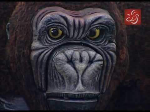 Carnevale di Viareggio 2009 - p.13 - "L'ISOLA MISTERIOSA" di Franco Malfatti