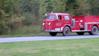 preview picture of video '1956 American Lafrance Drive By'