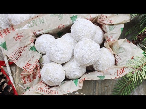 Easy Christmas Snowballs | Buttery Pecan Snowball Cookies | How To Make Christmas Cookies