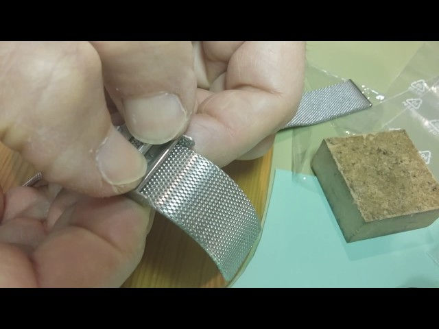 Vídeo relacionado con SHENGKE Reloj Femenino Caja Rectangular Reloj de Cuarzo con Banda de Malla milanesa de Acero Inoxidable Reloj de Vestir de Clase Informal de Negocios