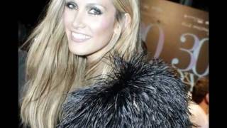 Delta Goodrem Have yourself a Merry Little Christmas.wmv