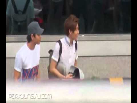 Fancam110807 After Inkigayo   Leeteuk.mpg