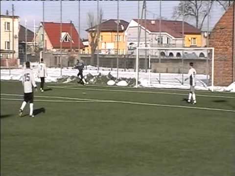 Ostrovia Ostrów Wlkp-Victoria Ostrzeszów 2:2(seniorzy-sparing)