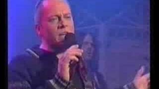 Mi ami perchè ti amo io