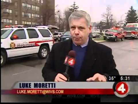 Man dies in fire at apartment building