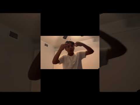 Between love (jay_gzz09)Ft.Thunder Bklu (official video)