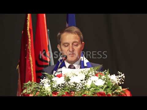 Betohet kryetari i Vushtrrisë Ferit Idrizi, thotë se do t'i mbajë premtimet që i ka dhënë qytetarëve