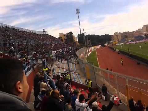 Trapani-Bari Goal Del Trapani Con il numero 30 Antimo iunco