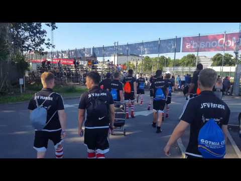 Gothia Cup 2016 : Quarterfinals B18 JFV Hanse Lübeck vs. Atromitos Athen Ankunft im Heden Center