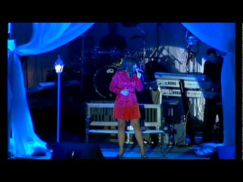 Nelia LIVE - Tengo que seguir mi vida