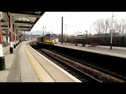60085 GBRF class 60 diesel freight locomotive passes at Skipton