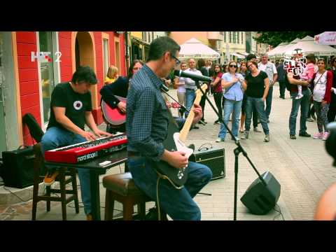 Šlep šou; Massimo - Sjaj u tami