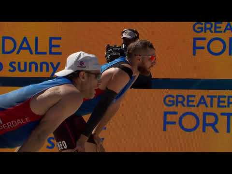 Barbara/Fernanda vs. Taiana/Carol 2:0