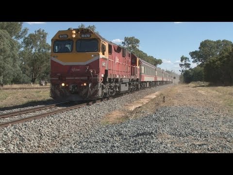 EMD powered V/Line passenger train : Australian Railways