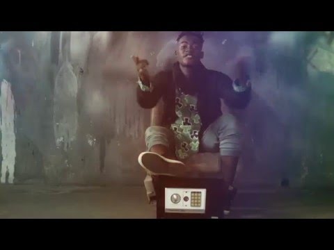 KIKI VERSACE - NAO MEXE NAQUELE DINHEIRO - FT BOBBY STIVIANDRO (TEASER / BREVEMENTE)