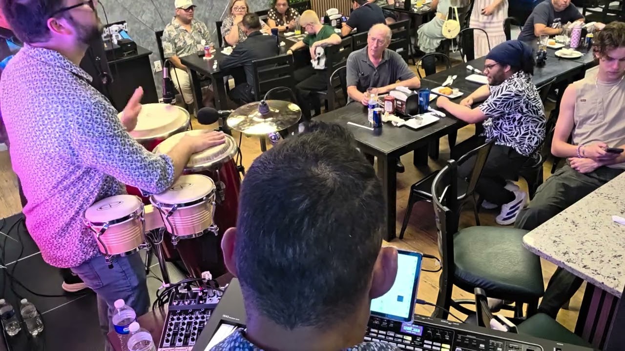 Promotional video thumbnail 4 for Puro Swing Band
