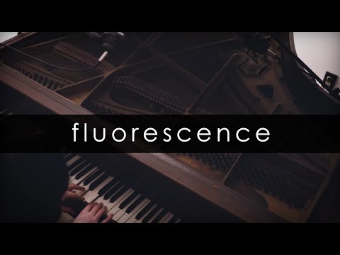 Zhea Erose - Fluorescence [acoustic just intonation]