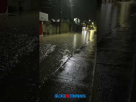 Veja vídeos de ruas alagadas em Irará durante chuvas de sexta-feira (27)