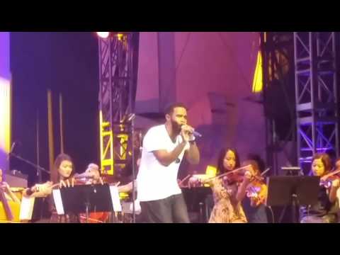 PHAROAHE MONCH STAKES IS HIGH LINCOLN CENTER SUITE FOR MA DUKES