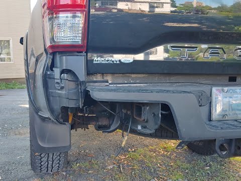 Toyota Tacoma, plastic bumpers !!